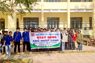 Hoạt động ngày chủ nhật xanh đầy rực rỡ tại trường THPT Trần Kỳ Phong
